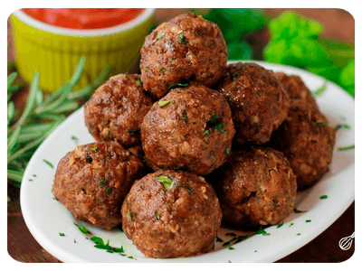 ALMÔNDEGAS DE CARNE SUCULENTAS